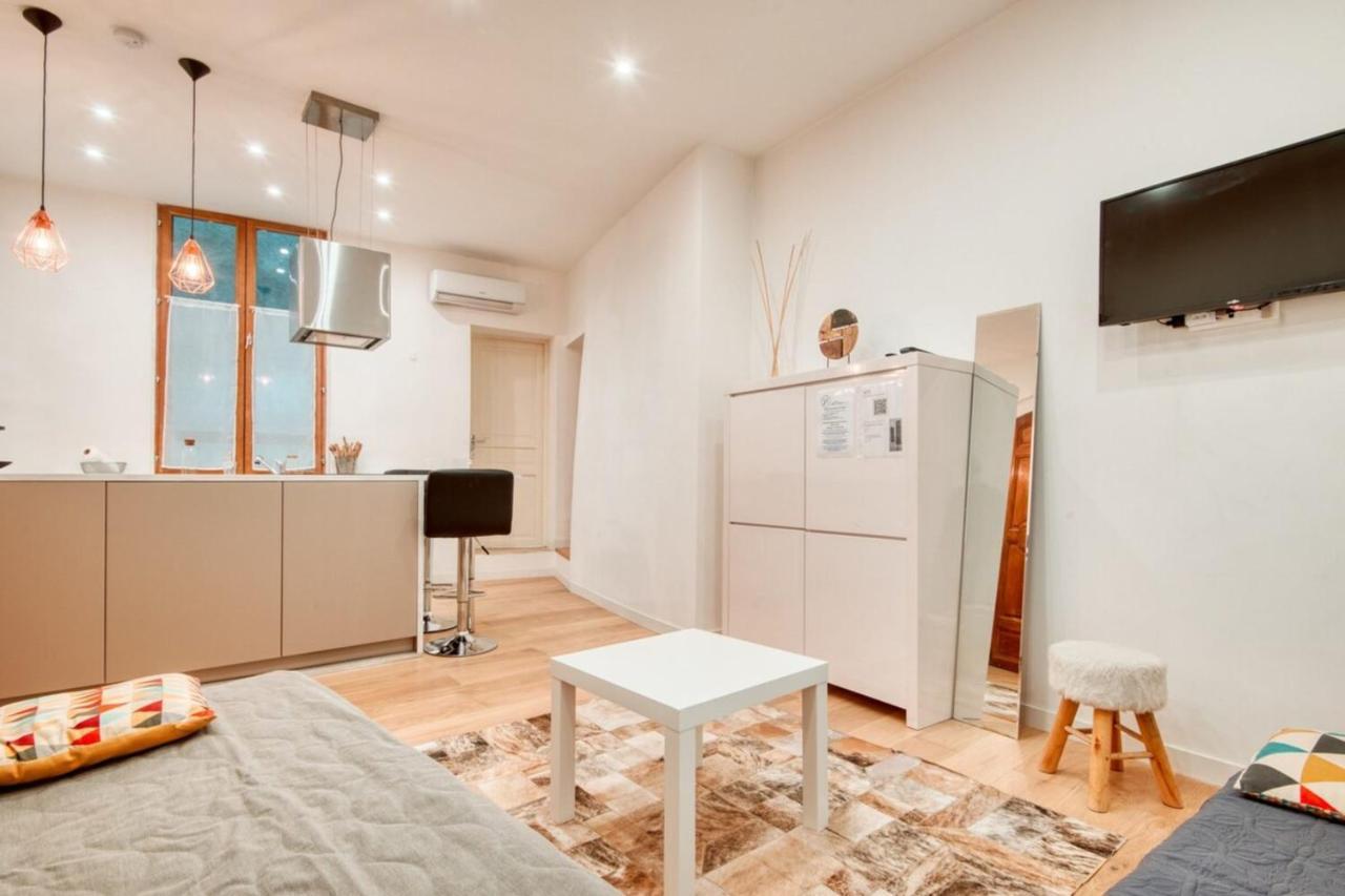 Furnished Apartment In The Heart Of The City Close To All The Amenities เอ็ก-ซอง-โพรวองซ์ ภายนอก รูปภาพ